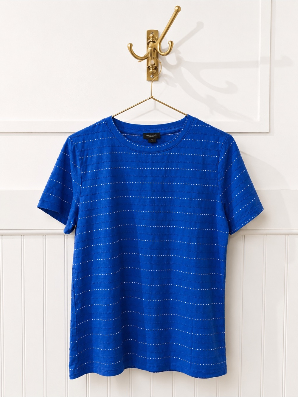 Ann Taylor Royal Blue Short Sleeve Crewneck Tee with Tiny Stripe Dots